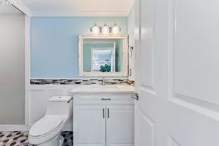 17948 SW Robert Ln, Beaverton, OR 97078 - Photo 23