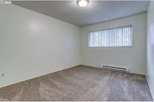 19511 NE Halsey St, Portland, OR 97230 - Photo 17