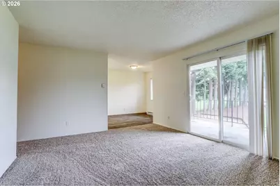 19511 NE Halsey St, Portland, OR 97230 - Photo 9