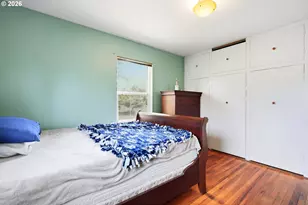 9128 SE Market St, Portland, OR 97216 - Photo 23