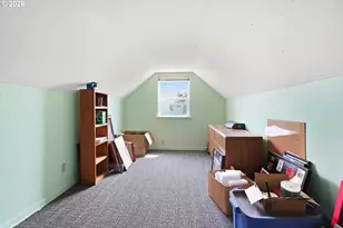 9128 SE Market St, Portland, OR 97216 - Photo 31