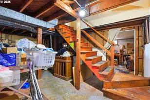 9128 SE Market St, Portland, OR 97216 - Photo 33