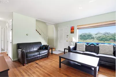 9128 SE Market St, Portland, OR 97216 - Photo 17