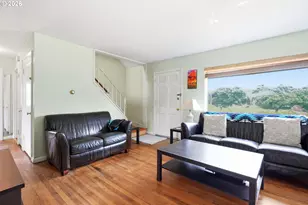 9128 SE Market St, Portland, OR 97216 - Photo 17