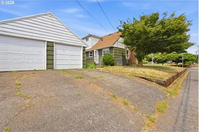 9128 SE Market St, Portland, OR 97216 - Photo 5