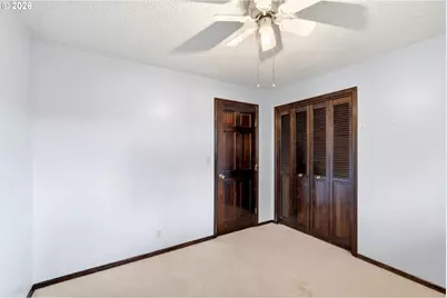 330 NE 17th Ave, Hillsboro, OR 97124 - Photo 29