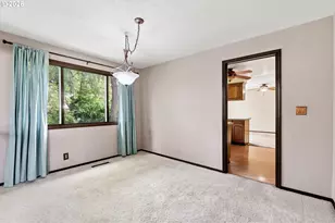 330 NE 17th Ave, Hillsboro, OR 97124 - Photo 13