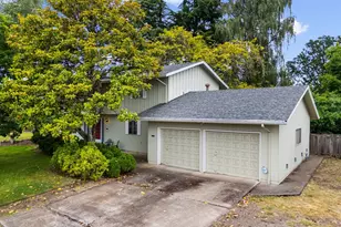 330 NE 17th Ave, Hillsboro, OR 97124 - Photo 5