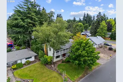 330 NE 17th Ave, Hillsboro, OR 97124 - Photo 3