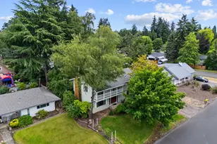 330 NE 17th Ave, Hillsboro, OR 97124 - Photo 3