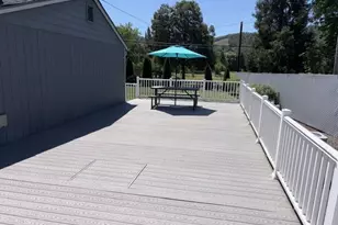 122 Grassy Ln, Roseburg, OR 97470 - Photo 7