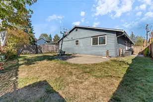 15935 SE Arista Dr, Milwaukie, OR 97267 - Photo 33