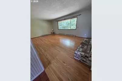 13205 SW Ash Dr, Tigard, OR 97223 - Photo 7