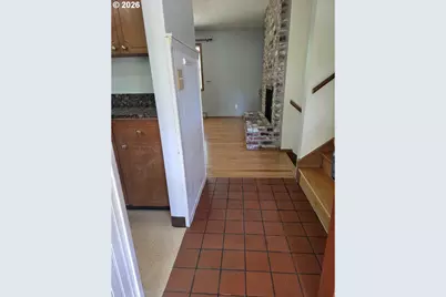 13205 SW Ash Dr, Tigard, OR 97223 - Photo 3
