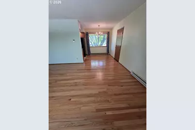 13205 SW Ash Dr, Tigard, OR 97223 - Photo 9