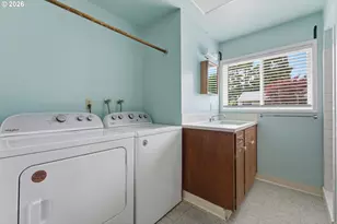 13205 SW Ash Dr, Tigard, OR 97223 - Photo 21