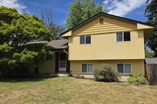 13205 SW Ash Dr, Tigard, OR 97223 - Photo 1