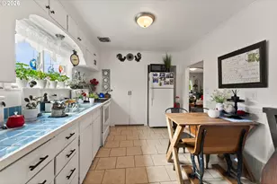 419 W Agee St, Roseburg, OR 97471 - Photo 9