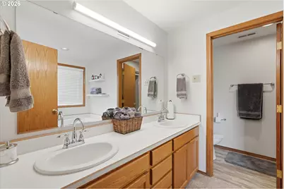 624 Fall Creek Dr N, Keizer, OR 97303 - Photo 35
