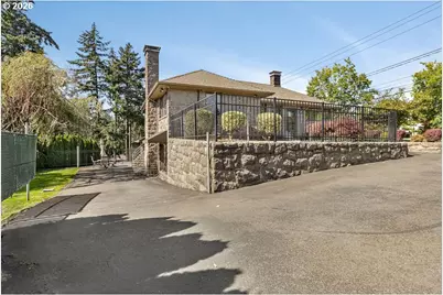 7202 SE King Rd, Milwaukie, OR 97222 - Photo 5