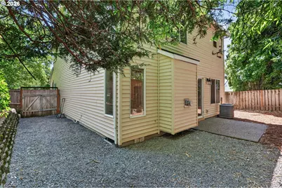 10495 SW Franklin Ln, Wilsonville, OR 97070 - Photo 23