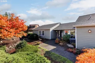 8930 NW Sherry Ct, Portland, OR 97229 - Photo 3