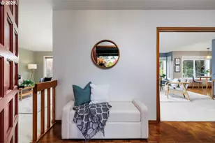 8930 NW Sherry Ct, Portland, OR 97229 - Photo 5