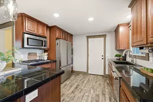 2418 NW 4th Ave, Battle Ground, WA 98604 - Photo 15