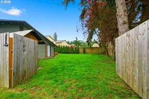 2418 NW 4th Ave, Battle Ground, WA 98604 - Photo 3