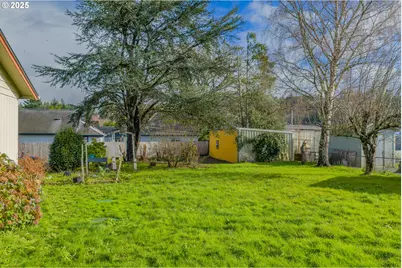 62875 School Rd, Coos Bay, OR 97420 - Photo 7