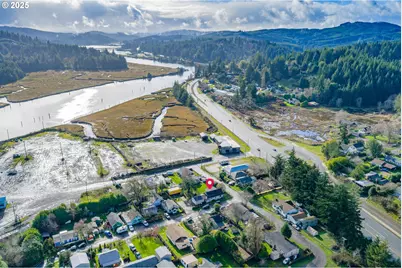 62875 School Rd, Coos Bay, OR 97420 - Photo 33