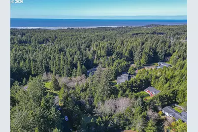 290 SW Newton Dr, Waldport, OR 97394 - Photo 37