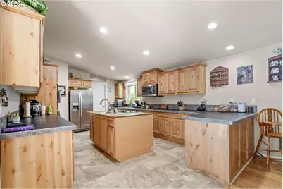 290 SW Newton Dr, Waldport, OR 97394 - Photo 9