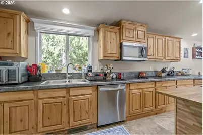 290 SW Newton Dr, Waldport, OR 97394 - Photo 13