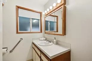 12325 SE Main St, Portland, OR 97233 - Photo 21