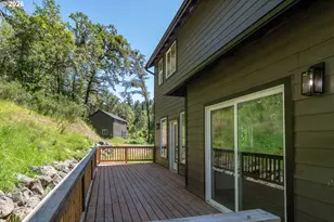 492 Terrace Dr, Glide, OR 97443 - Photo 43