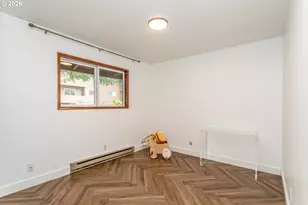 5005 SW Mitchell St, Portland, OR 97221 - Photo 9