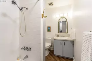 5005 SW Mitchell St, Portland, OR 97221 - Photo 13