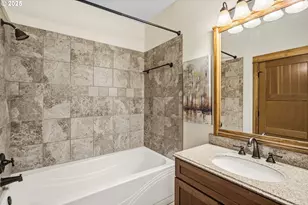 156 Wetleau Dr, Lowell, OR 97452 - Photo 29