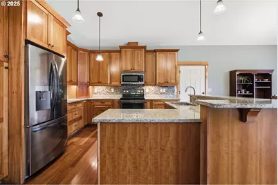 156 Wetleau Dr, Lowell, OR 97452 - Photo 13