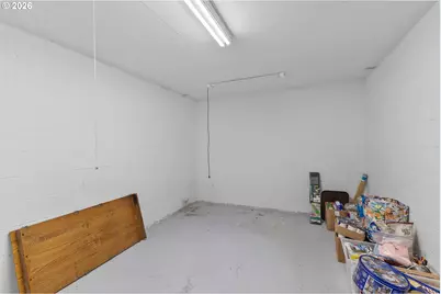 711 H Ave, Powers, OR 97466 - Photo 37