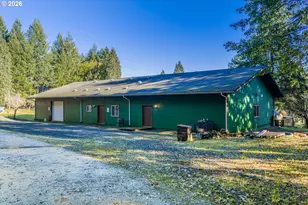 711 H Ave, Powers, OR 97466 - Photo 15