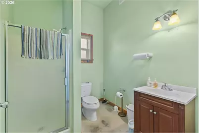 711 H Ave, Powers, OR 97466 - Photo 23