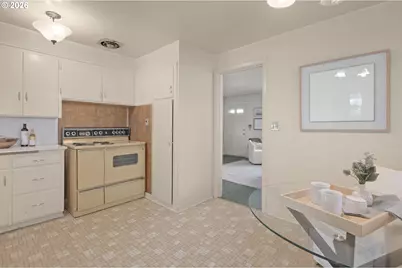 356 W 21st Ave, Eugene, OR 97405 - Photo 9