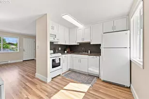 4437 SE 66th Ave, Portland, OR 97206 - Photo 3