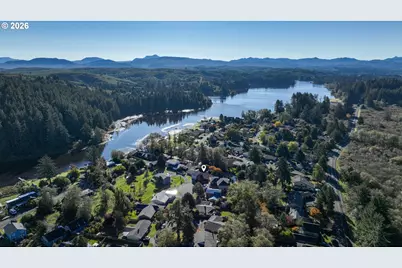90238 Shoreline Dr, Warrenton, OR 97146 - Photo 41