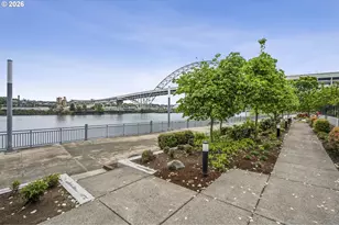 1672 NW Riverscape St, Portland, OR 97209 - Photo 35
