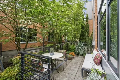 1672 NW Riverscape St, Portland, OR 97209 - Photo 3
