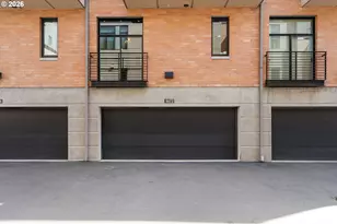 1672 NW Riverscape St, Portland, OR 97209 - Photo 33