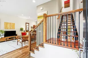 1672 NW Riverscape St, Portland, OR 97209 - Photo 5